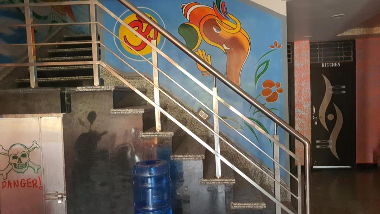Madhuvatika Патна Екстериор снимка